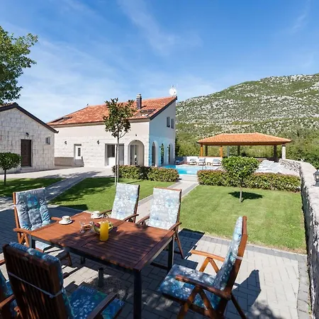 Salvia Villa Zagvozd