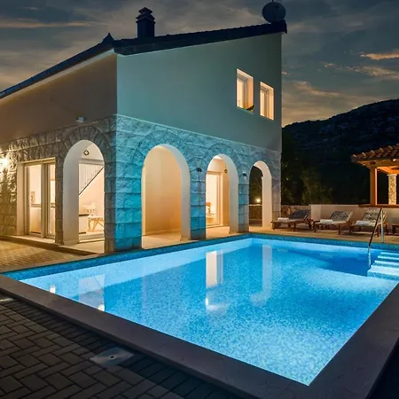 Salvia Villa